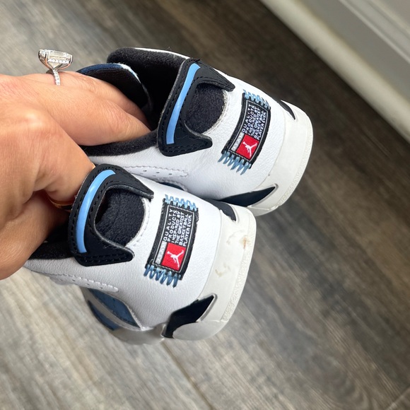 Jordan 6 retro UNC white blue 4c - Picture 5 of 7